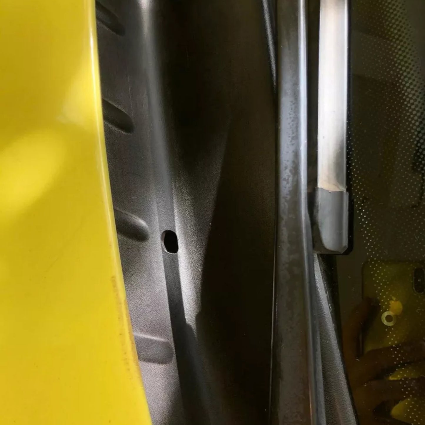 Damaged Plastic Restorer for Cars 150g Black NS