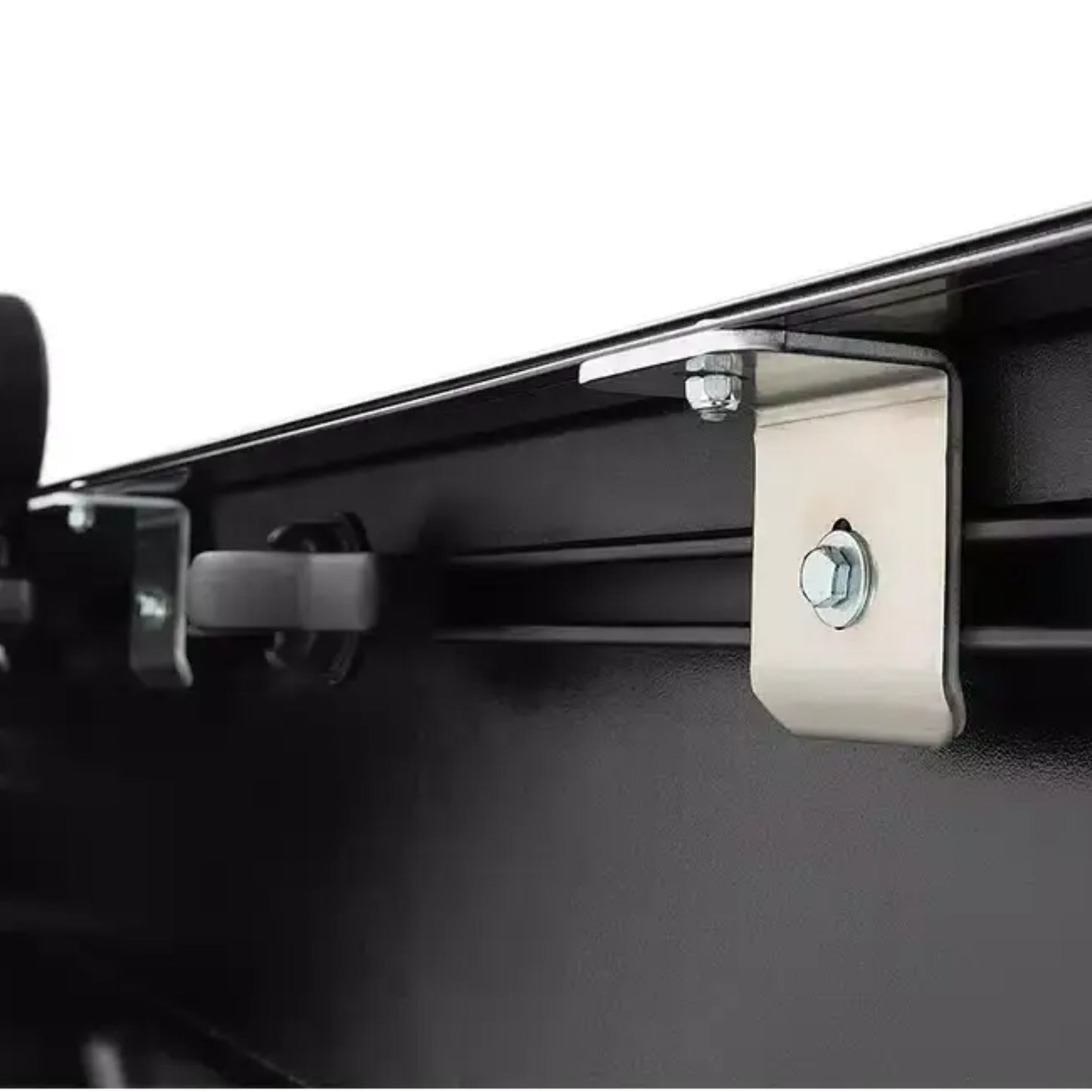 Chevrolet/GMC Rigid Folding Cover 5'8'' Double Cab Mod. 2019+ BAKflip G2