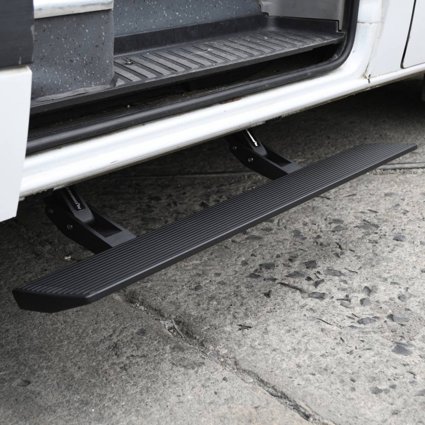 GR POL Electric Running Boards for Mercedes Benz Sprinter Double Cabin 2008-2022 Go Rhino