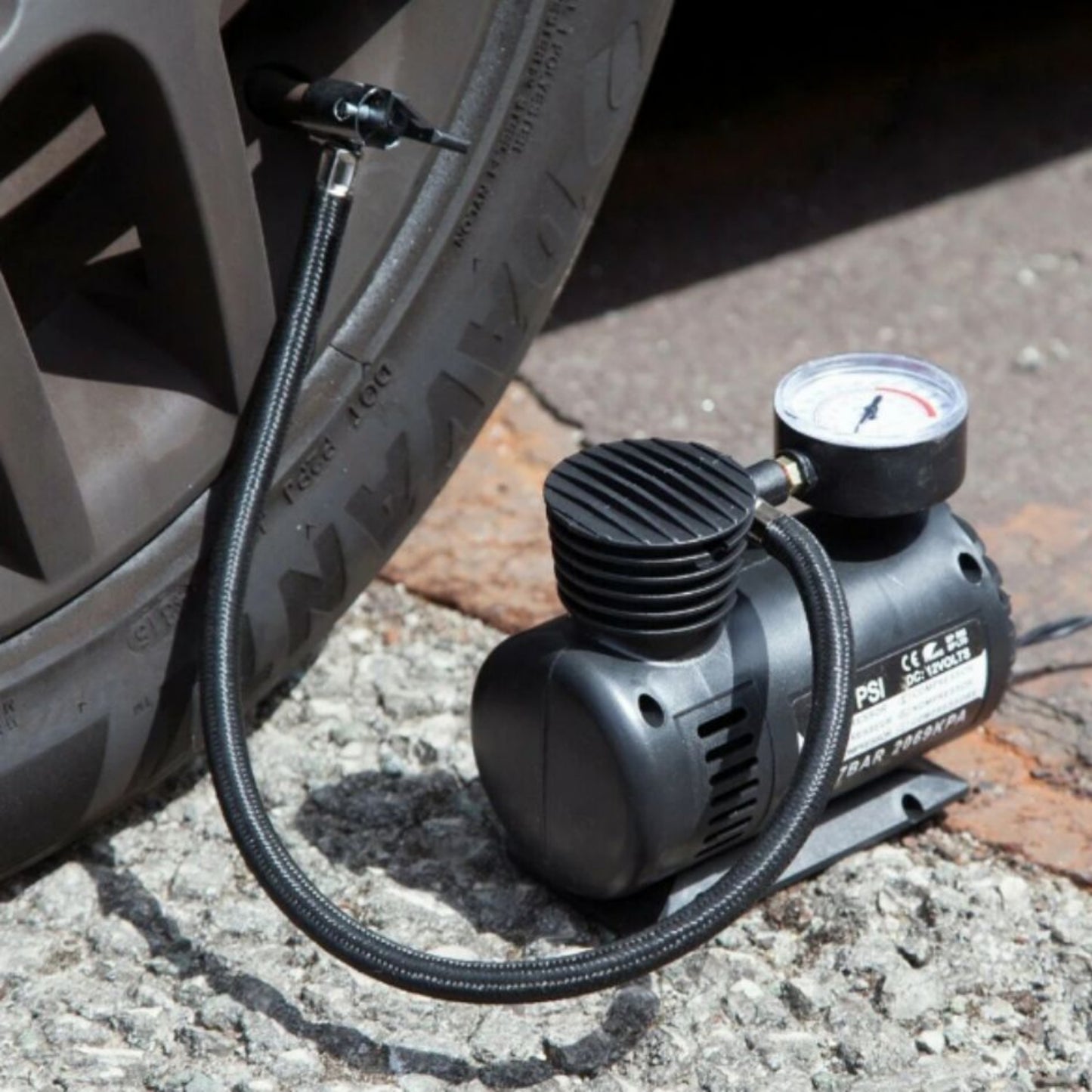 AutoTires Plus Motors Mini Air Compressor