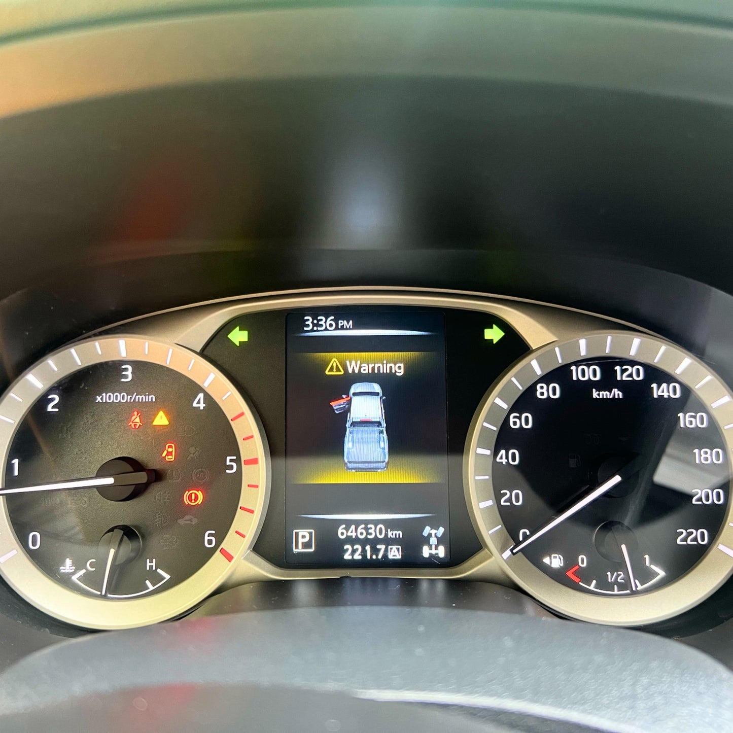 Nissan NP300 Frontier 2.5 Le Diesel Aa 4x4 At 2020