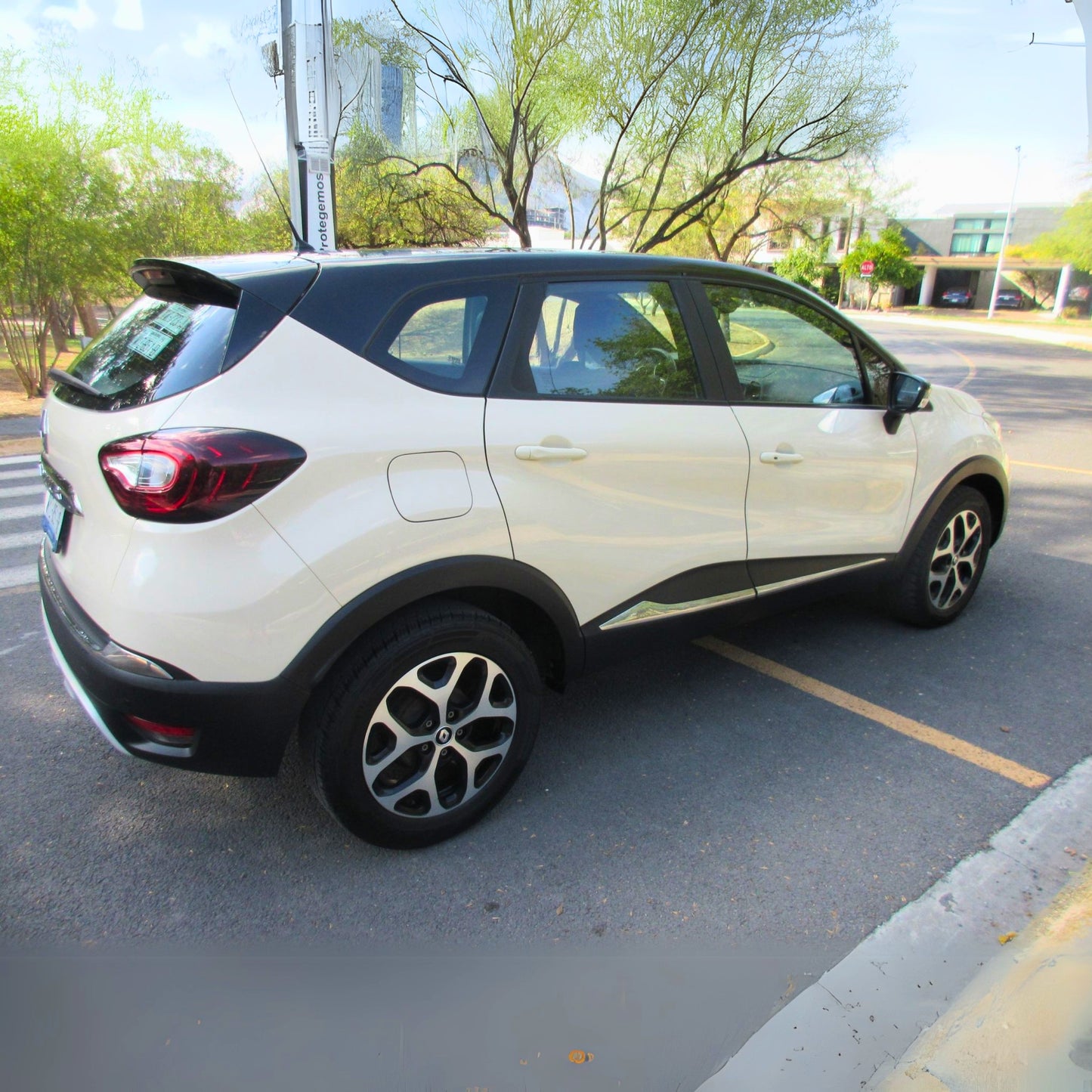 Renault Captur 2.0 Iconic Piel At 2021