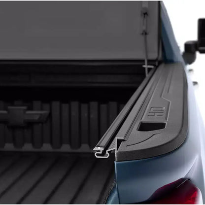 Chevrolet/GMC Rigid Folding Cover 5'8'' Double Cab Mod. 2019+ BAKflip G2