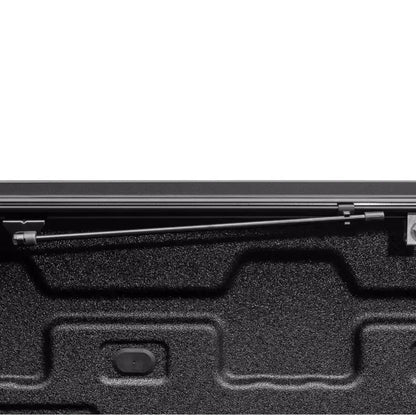 Chevrolet/GMC Rigid Folding Cover 5'8'' Double Cab Mod. 2019+ BAKflip G2