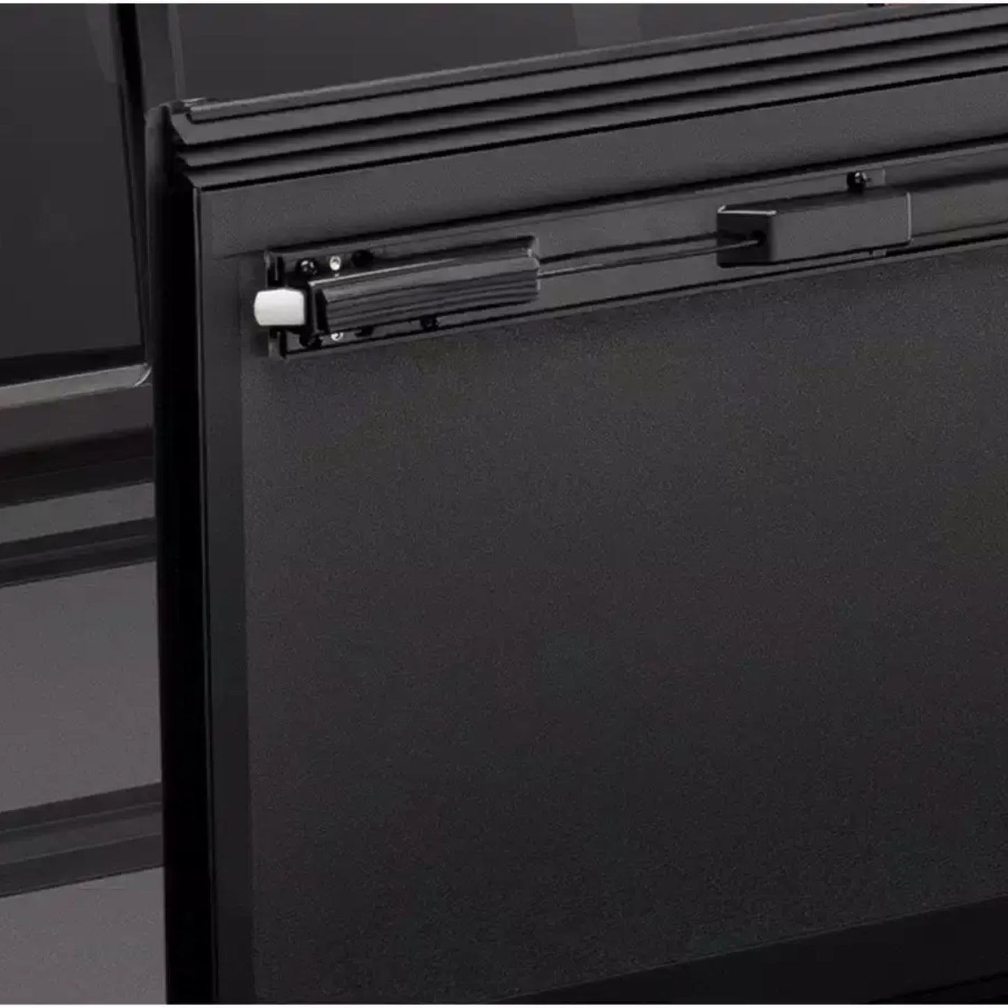 Flex Folding Bed Cover for Hilux 5.0' Double Cabin 2016-2025 Undercover