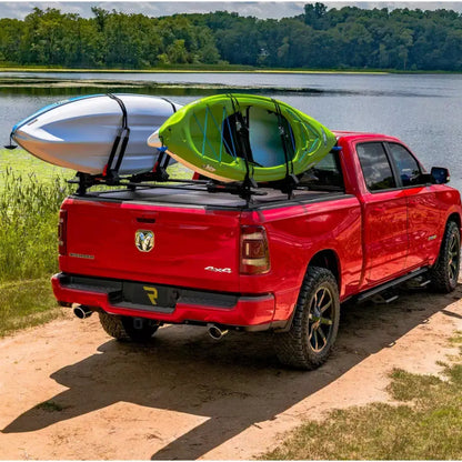 Tapa Retráctil RetraxPro Trax Rail de 5' para Poer 24 - 25 Dob Cab