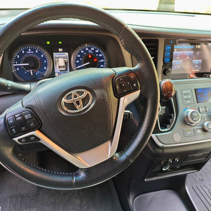 Toyota Sienna 3.5 Limited At 2016