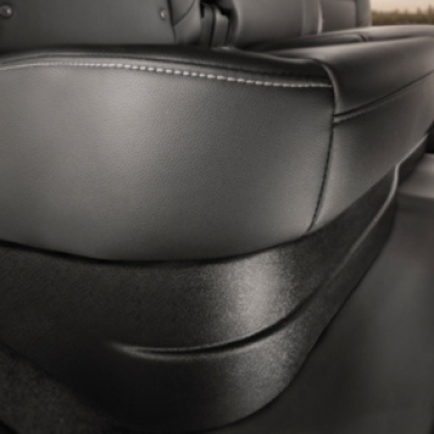 GearBox storage box Ford Lobo 2014-2017 Husky Liners