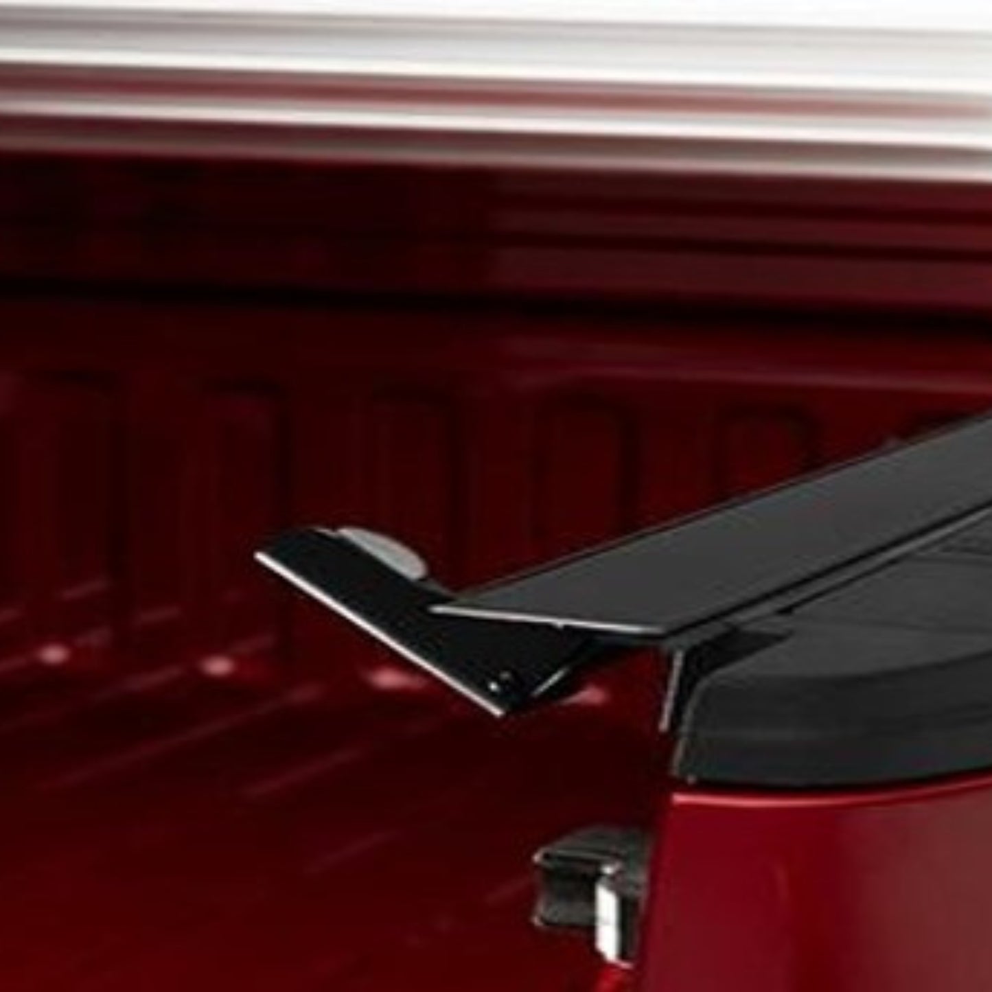 Couvre-caisse rigide enroulable pour cabine double Chevrolet/GMC 5'8'' 2019+ BAKflip Revolver X4