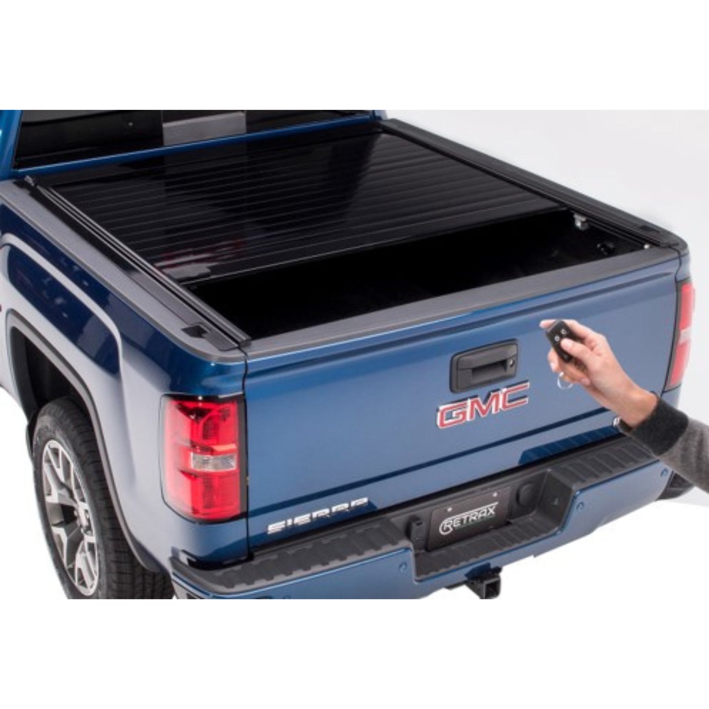 Electric Retractable Cover Chevrolet/GMC 5'8'' Double Cab Mod. 2015-2018 (Ext. 2021) Retrax PowerTraxOne Mx 
