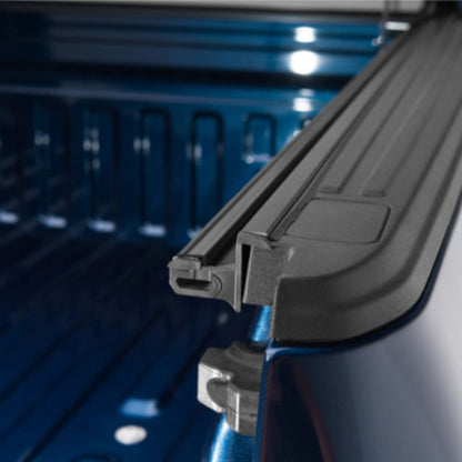 RAM Rigid Folding Cover W Rambox 5'7'' Double Cab Mod. 2019-2024 BAKflip G2