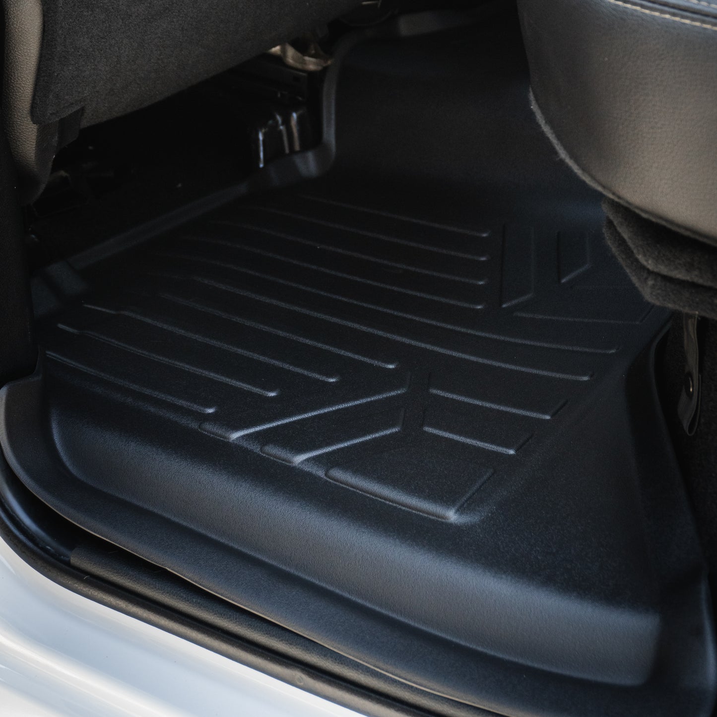 Ford Ranger 5' Double Cab Floor Mats Mod. 2015-2017 Maxliner